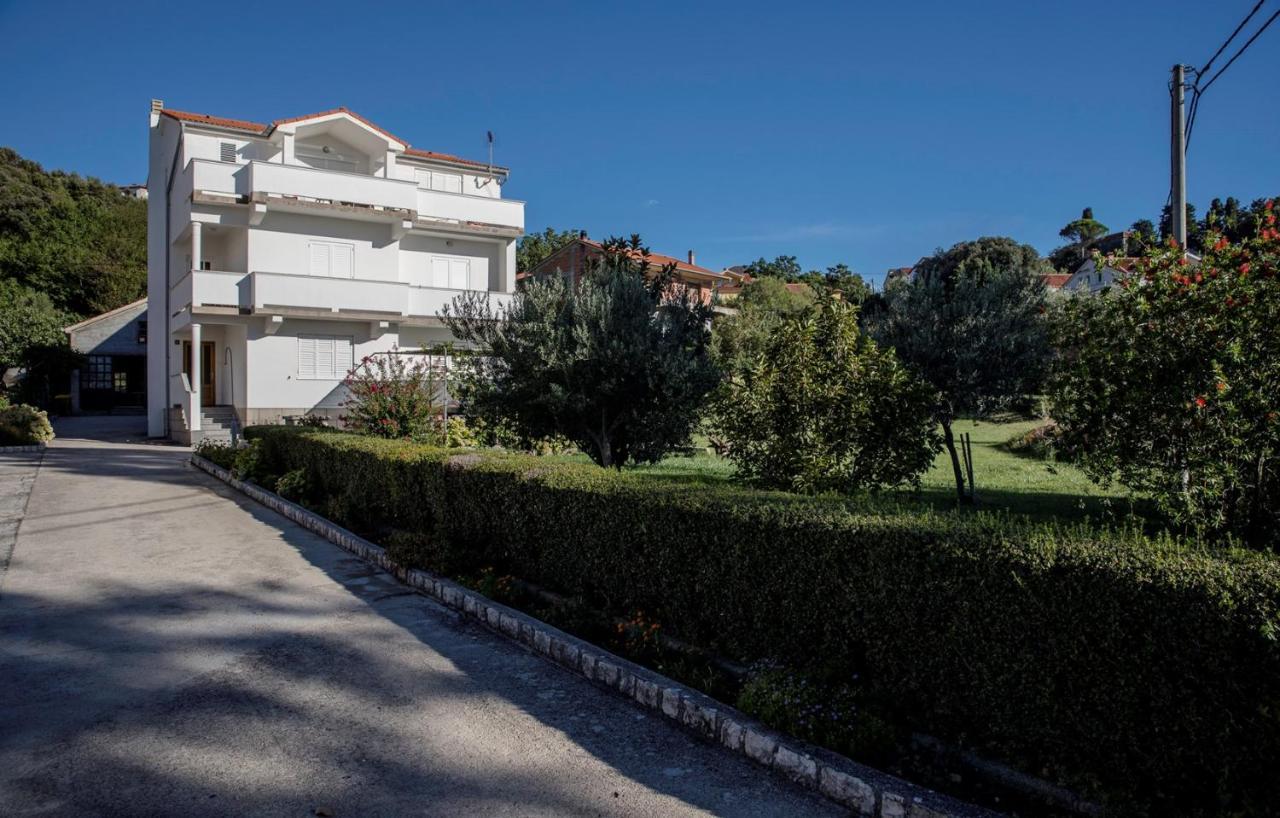 Apartments Stanicic Kampor Exterior foto