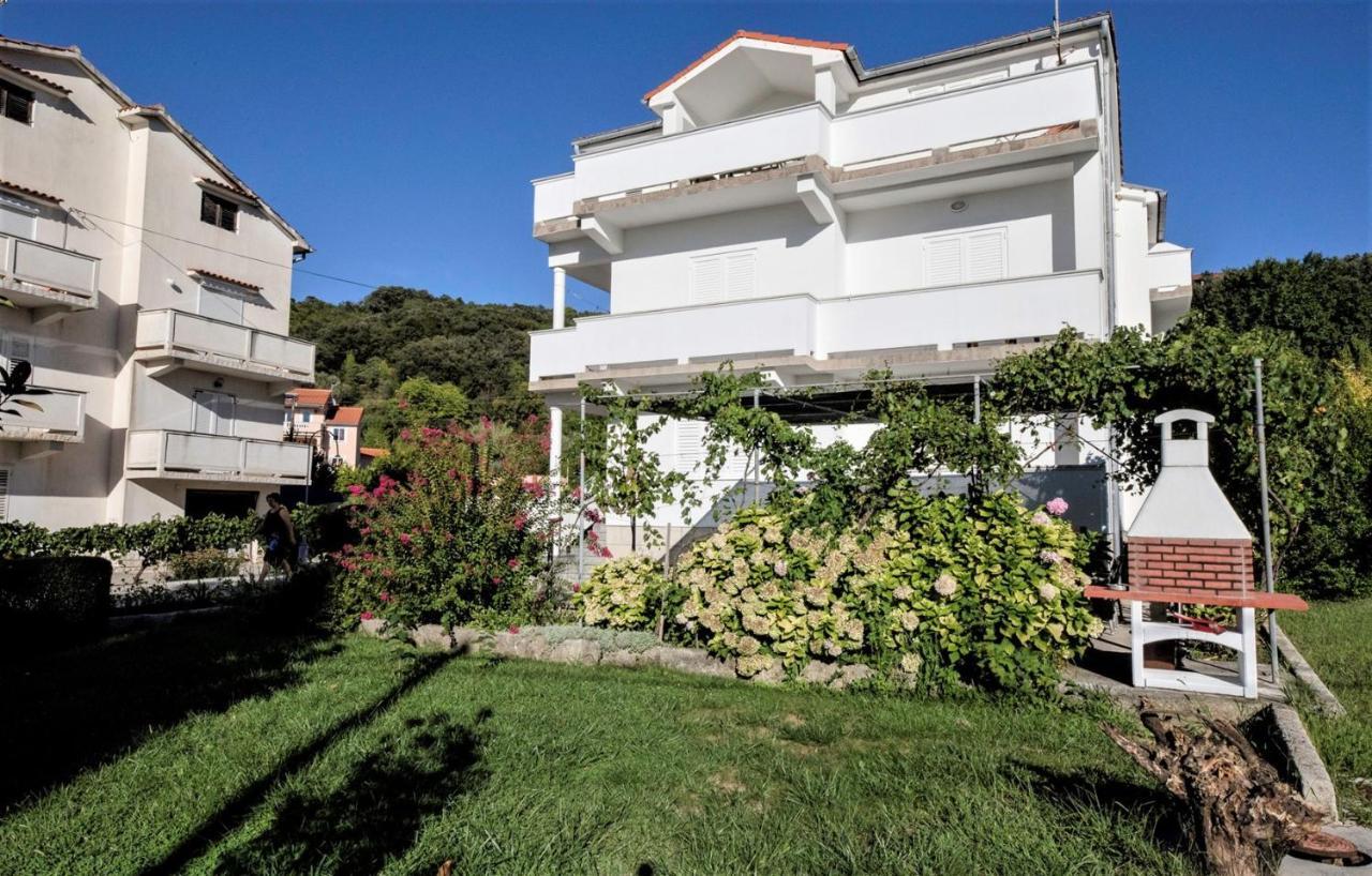 Apartments Stanicic Kampor Exterior foto